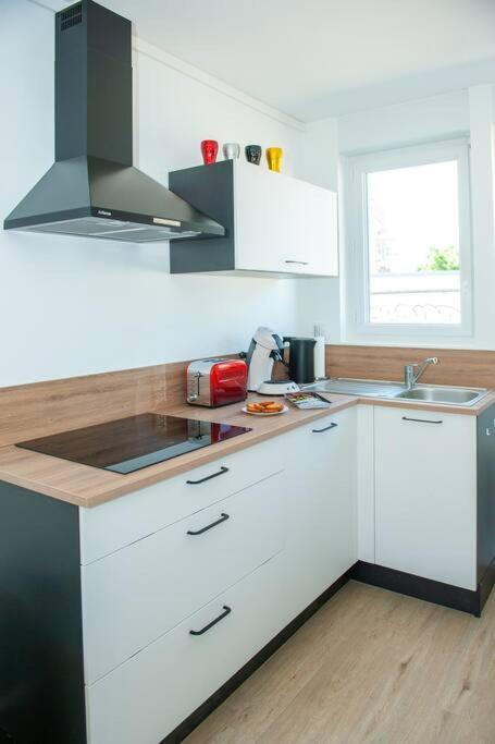 Appartement Proche Gare Routiere Fougères Kültér fotó
